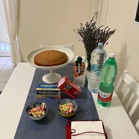 Sistershouse Neapol